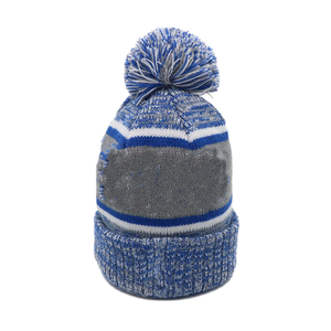 Ensemble bonnet et écharpe artisanale géométrique gris et bleu blanc Zeta Phi Beta, tricoté à la main en acrylique, équipement d'hiver unisexe de luxe - Product Image 5