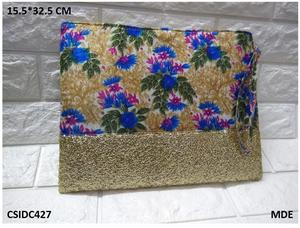 Pochette de soirée en soie brodée de fleurs faites à la main avec chaîne, forme demi-lune, pour les soirées - Product Image 3