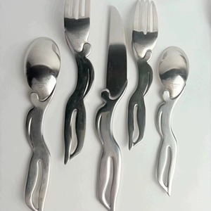 Juego de cubiertos de acero inoxidable de lujo, ideal para las industrias de la hostelería y el servicio de alimentos. - Product Image 1