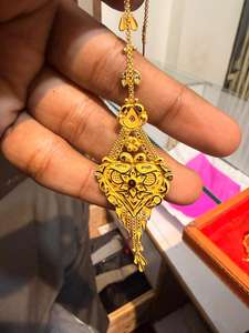 Tikli Maang Tikka en or massif 22 carats, bijou de front en or jaune véritable, accessoire de cheveux de mariée indienne, coiffe de mariage traditionnelle - Product Image 4