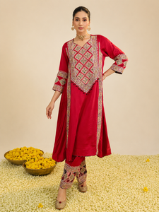 Conjunto de Kurta de Satén de Seda Tejida Roja Aynaz - Product Image 1