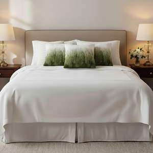 Ensemble de 5 housses de coussin décoratives pour canapé et lit, 3x fausse fourrure ombrée et 2x pompons crème style bohème - Product Image 4