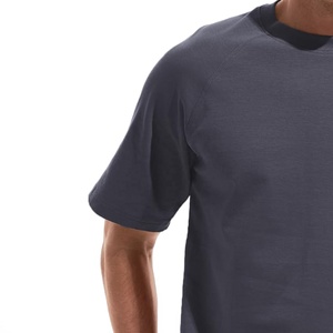 T-shirt en tricot à manches courtes pour homme, couleur gris foncé, col rond, séchage rapide, coupe classique, couleur unie, vêtement décontracté - Product Image 2