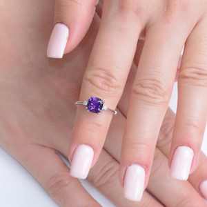 Anillo de Compromiso de Amatista, Anillo de Boda con Gema Púrpura de Corte Cojín Delicado, Joyería de Amatista Piedra de Nacimiento - Product Image 2