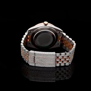 นาฬิกาข้อมือสแตนเลสสตีลควอตซ์โมอิสซาไนต์ความใสระดับ VV ขายดีอันดับต้นๆ แฟชั่นหรูหราสำหรับทุกเพศ ทนน้ำได้ 10 บาร์ เหมาะสำหรับธุรกิจ - Product Image 5