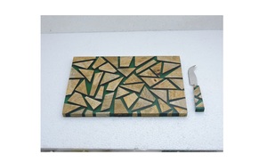Planche à découper en bois et résine au design tendance, planche à découper avec incrustation de résine, planche à fromage en bois, planche à fromage à prix de gros d'usine - Product Image 4