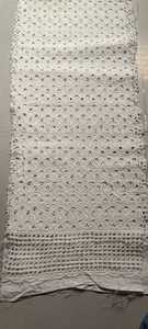 Tissu en coton ajouré à texture douce et respirante, détails décoratifs, finition élégante pour tenues ethniques et vêtements de créateurs - Product Image 1