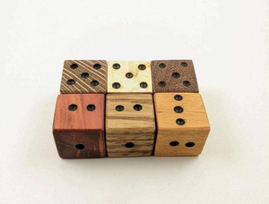Dés en bois pour jeux de casino, dés en bois promotionnels avec marquage, dés en bois personnalisés, article cadeau - Product Image 4