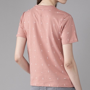 Camiseta de punto casual de verano para mujer con lavado ácido, estampado personalizado, apliques de diamantes rosas con lentejuelas, bordado, botones y remaches con orificios. - Product Image 5