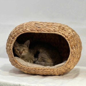 Panier de couchage pour animaux de compagnie en jacinthe d'eau tressé à la main en forme d'oreilles de chat, naturel et confortable, pour chats et petits chiens, usage intérieur, fabriqué au Vietnam - Product Image 5