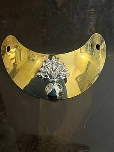 Badge d'officier français en laiton et argent avec décoration dorée sans nickel pour chapeaux - Product Image 3