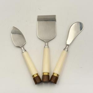 Ensemble de service à fromage en acier inoxydable avec manche en résine – Couteau à fromage et spatule à beurre pour la cuisine - Product Image 2