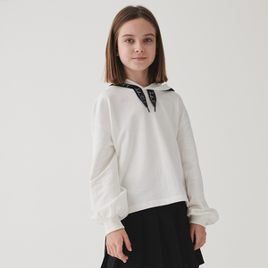 Camiseta de Algodón Premium Coreana OZKIZ T04 para Niñas de 6 a 9 Años, Moda Infantil al por Mayor para Primavera/Otoño, Uso Escolar - Product Image 1