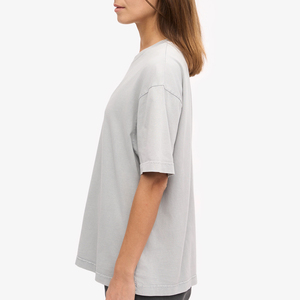Camiseta Oversize para Mujer con Diseño Único, Logotipo Personalizado, Tela de Algodón de Alta Calidad, Secado Rápido, Transpirable, MOQ Bajo, Estilo Urbano - Product Image 3