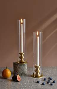 Lanterne surélevée en verre avec tige en acier poli pour bougie, idéale pour une présentation élégante sur console et table à manger - Product Image 5