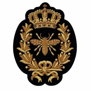 Écussons brodés à la main en fil métallique doré sur mesure, motifs Abeille, Couronne, Croix et Bouclier d'Aigle, de qualité supérieure et faits à la main - Product Image 1