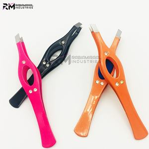 Pinzas de Cejas RMI de Alta Calidad con Punta Recta y Angular, 3 Colores con Recubrimiento en Polvo y Punta Plateada - Product Image 5