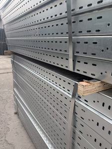 Suministro de Fábrica: Bandeja Portacables Perforada Galvanizada en Caliente 200x50 - Canalización Metálica de Servicio Ligero - Product Image 6