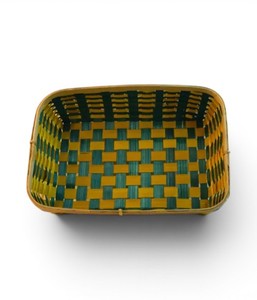 Cesta de Bambú Artesanal con Color |   Cesta de Servir Decorativa Tejida de Bambú |   Bandeja Ecológica para Almacenamiento y Exhibición - Product Image 1