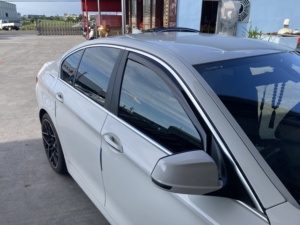 Visière de fenêtre et de porte en canal série 5 (F10) 4dr 11 ~ 16 déflecteur de vent et d'insectes pour pare-soleil - Product Image 3