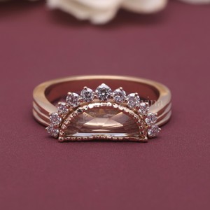 Bague en Morganite à coupe demi-lune, or rose/jaune et blanc 18 carats, avec halo de diamants, pour femme, fiançailles, mariage, bijoux fins - Product Image 1