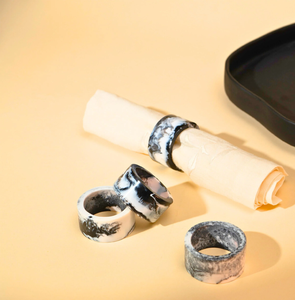 Anillo de Servilleta de Resina Circular, Venta Caliente, Color Personalizado, Venta Directa de Fábrica para Restaurantes, Anillo de Servilleta de Resina para Mesa de Comedor - Product Image 1