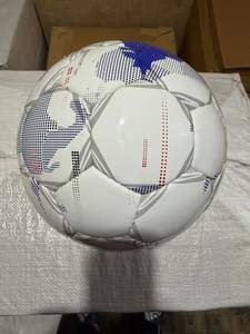 Balones de fútbol de fantasía a precios de mayoreo, personalizados, de Sialkot, Pakistán. Balones de fútbol Soulier de tamaño 5 y 4 para partidos oficiales. - Product Image 4