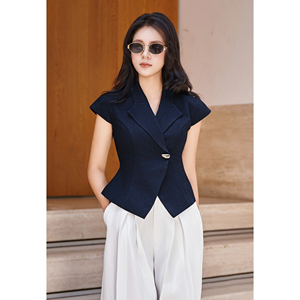 Chaleco de Traje NERINA para Oficina, Elegante, Azul Marino, con Solapa con Muescas, Manga Casquillo, Lazos Traseros y Peplum, para Mujer de Oficina, ODM OEM - Product Image 4