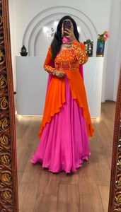 Robe de soirée en soie fantaisie pour femme avec dupatta, idéale pour les mariages et les fêtes, à prix abordable, robe ethnique Anarkali. - Product Image 3