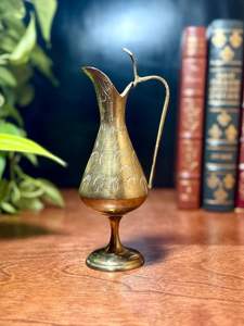 Nuevo Florero de Metal Estilo Antiguo Moderno, Florero de Mesa Personalizado Hecho de Latón a Precio Económico - Product Image 5