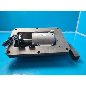 Actuador Neumático Compacto SMC CQ2BS63-44.5-DC182 Usado Como Pieza de Repuesto para Equipos Legacy Semiconductor - Product Image 2