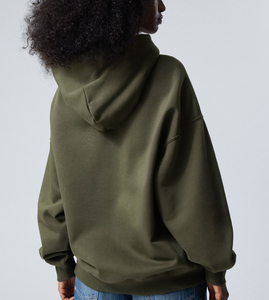 Ensemble 2 pièces pour femme : Sweat à capuche zippé tricoté sur mesure et pantalon de survêtement oversize à épaules tombantes, motif uni, coupe courte - Product Image 2