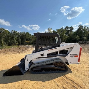 Chargeuse compacte sur chenilles Bobcat T450 à vendre, mini-chargeuse et chargeuse frontale avec composant de pompe, état parfait - Product Image 3