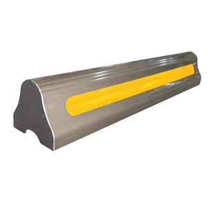 Bloqueador de Estacionamiento Hidráulico de Aluminio y Tope de Ruedas Maxroad MR-LR004, Resistente, 600x120x100mm - Product Image 1