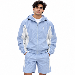 Ensemble survêtement en nylon froissé personnalisé avec logo, comprenant un sweat à capuche coupe-vent et un short, style streetwear - Product Image 2