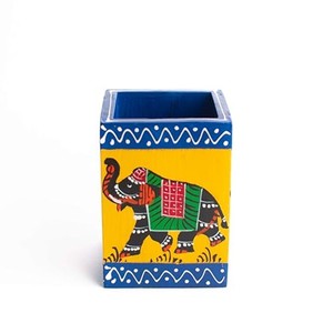 Porte-crayons artisanal en bois de manguier avec motif d'éléphant sculpté |   Vente en gros - Product Image 5