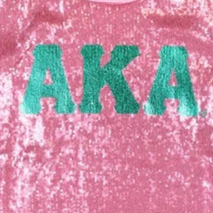 T-shirt rose personnalisé à sequins, manches courtes, col rond, motif graphique scintillant, haut décontracté et tendance, vêtement de fête étincelant pour femme, tenue élégante - Product Image 6