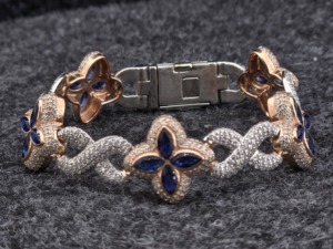 Pulsera de Plata 925 Chapada en Oro Rosa con Flor y Moissanita Certificada IGI, Diseño de Cadena de Lujo, Regalo para Mujer, Joyería para Uso Diario - Product Image 4
