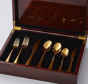 Elegante Juego de Cubiertos de Acero Inoxidable Dorado con Acabado Espejo, Diseño Minimalista, Apto para Lavavajillas, para Fiestas y Hoteles - Product Image 5