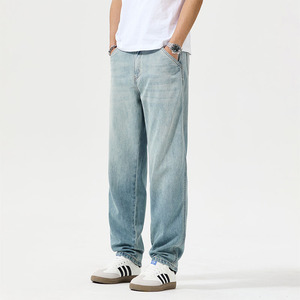 Jean droit homme personnalisé avec logo, coupe basique, léger et frais pour l'été, en denim fin uni style vintage - Product Image 5