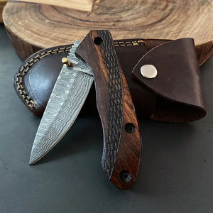 Cuchillo de Bolsillo Multifuncional de Acero de Damasco Hecho a Mano Personalizado OEM Burraq con Funda de Cuero, Regalo de Aniversario, Regalo para Padrinos de Boda - Product Image 2