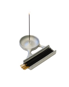 Porta Incienso de Aluminio con Bandeja de Almacenamiento, Quemador de Varillas Gris Minimalista, Estuche de Incienso Integrado, Accesorio de Aroma Moderno para Mesa - Product Image 1