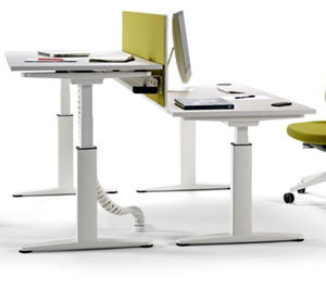Bureau de travail modulaire durable de la série Samayojanam, avec cadre en métal thermolaqué et plateau en stratifié, mobilier ergonomique, Inde - Product Image 4