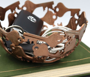 Cuenco de Metal decorativo japonés de diseñador hecho a mano de alta tendencia, forma texturizada única para el hogar, cocina, nuevo cuenco decorativo único - Product Image 6