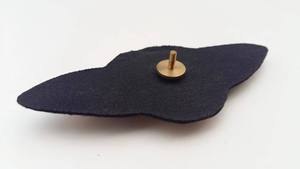 Badge brodé à la main, patch en tissu fait main avec des points fins, design personnalisé pour vêtements et accessoires de mode - Product Image 6