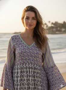 Robe Bohème Longue à Motifs Floraux Violet, Col en V, Manches Cloche, Coupe Droite, 100% Coton, Style Décontracté d'Été, pour la Plage, ODM - Product Image 2