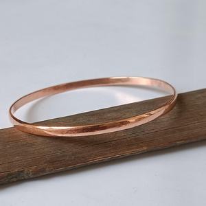 Bracelet jonc fermé en cuivre pur fait main, massif, à enfiler, artisanat en cuivre, délicat, empilable, bijoux de guérison pour femmes et hommes, OEM - Product Image 3