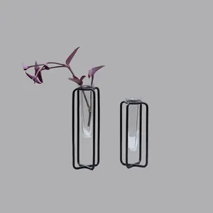 Juego de Jarrones de Vidrio con Marco de Hierro Minimalista, Diseño Costero Ecológico, Decoración de Mesa, Puede Contener Agua, ZAHID EXPORT - Product Image 1