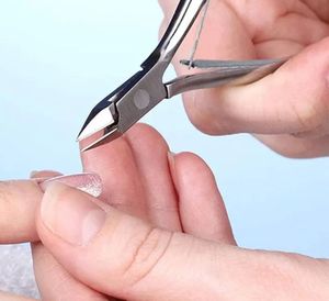 ที่ตัดหนังกำพร้าเล็บสแตนเลสคุณภาพพรีเมียมรุ่นใหม่ สีเงิน สำหรับดูแลเล็บและเครื่องมือเสริมความงาม - Product Image 6