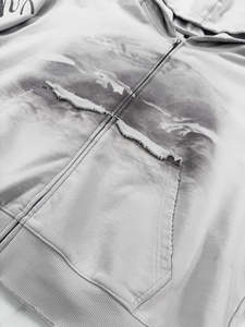 Sudadera con Capucha Nesta Sports Personalizada, 100% Algodón, Estilo Vintage, Lavado Ácido, Desgastada, con Estampado DTG, Tallas Grandes para Hombre - Product Image 3